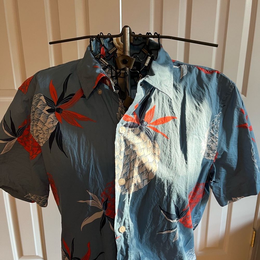 Bonobos men’s blue slim fit Hawaiian shirt, size medium